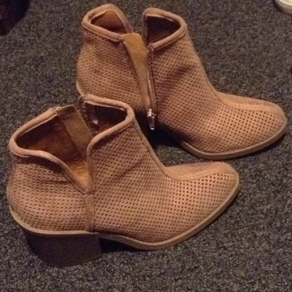 Pink bootie - Picture 2 of 3